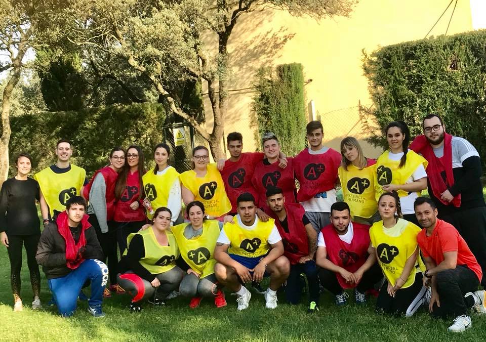 Trabajo en equipo para Cruz Roja